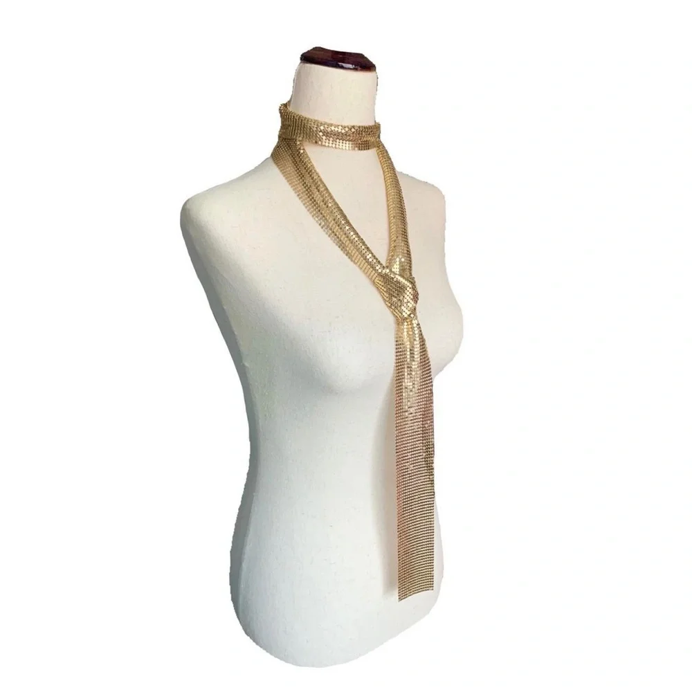 Hannah Montana’s wardrobe! Gold metal skinny scarf - Picture 3 of 8